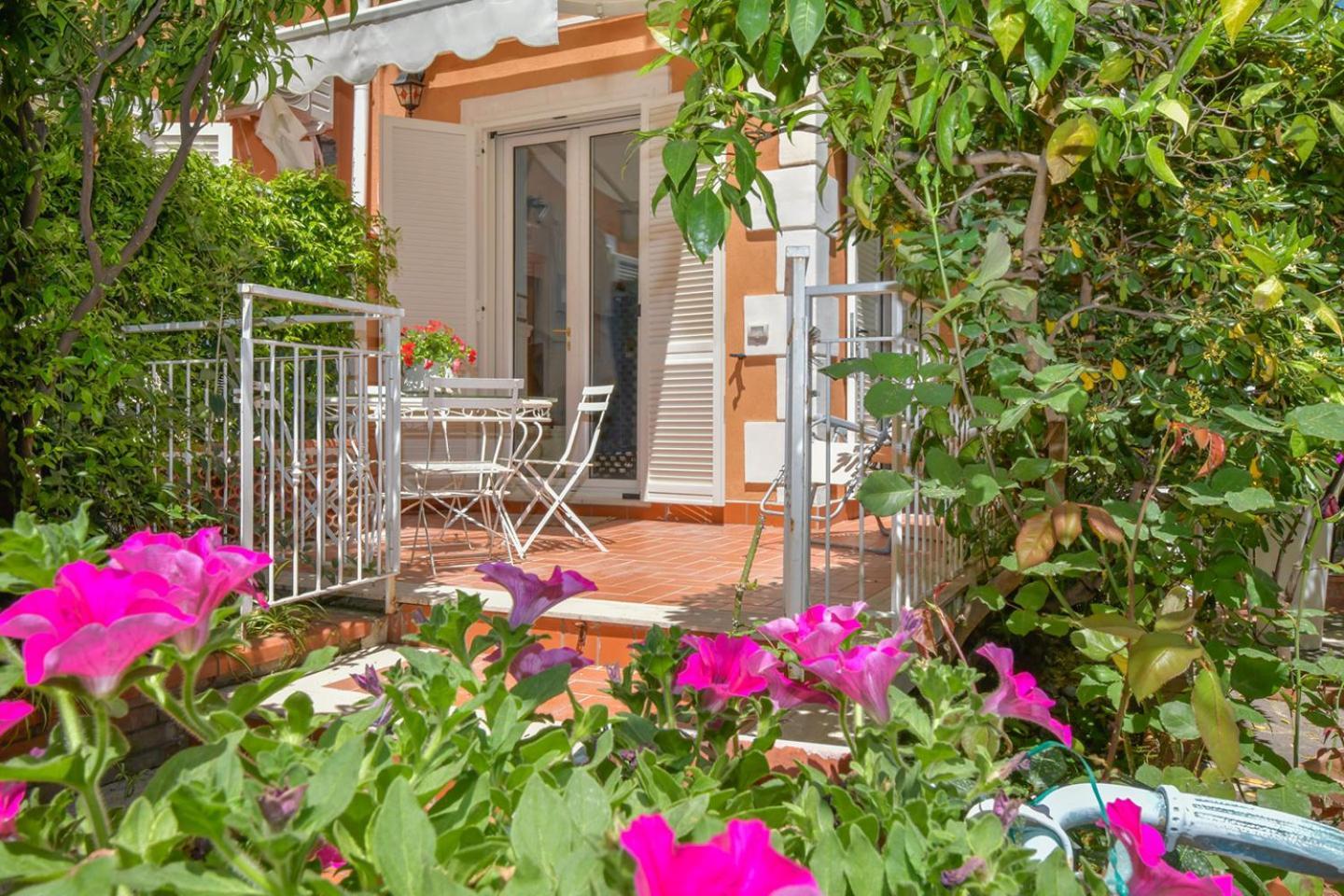 La Bouganville Holiday House Agropoli Exterior photo