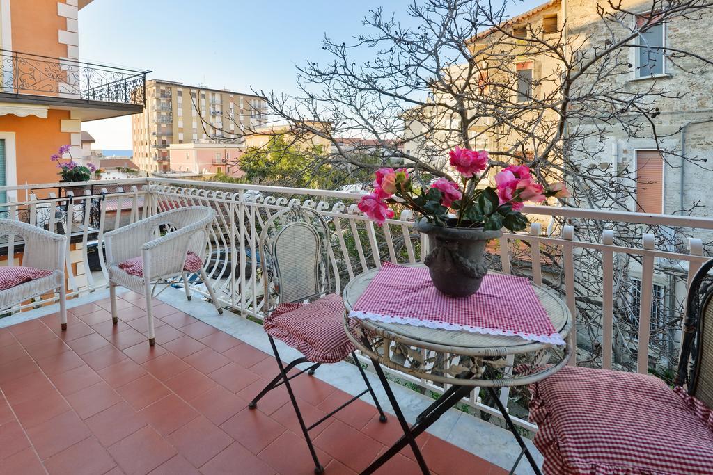 La Bouganville Holiday House Agropoli Exterior photo